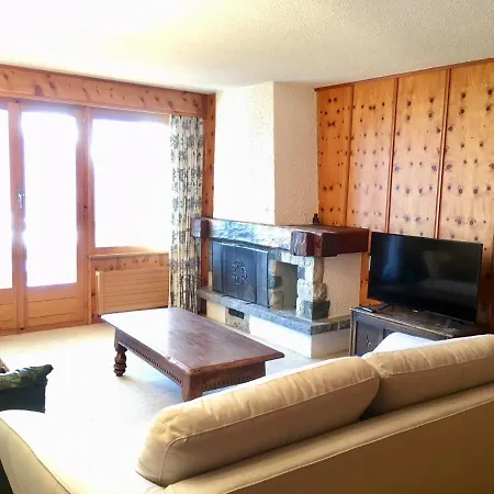 Apartment Majestic 424 *